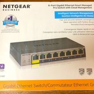 NIB⭐️NETGEAR 8-PORT GIG SMART SWITCH CLOUD MGMT